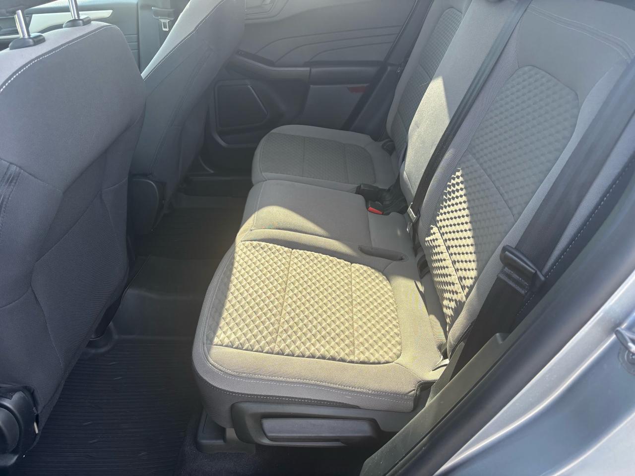 2022 Ford Escape SE, All Wheel Drive, Lane Departure Warning - Photo #21