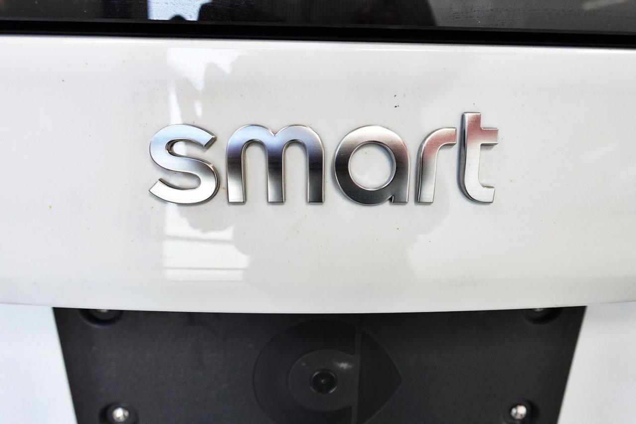 2017 Smart fortwo LOW KM,MINT,NO ACCIDENT,FOR TWO - Photo #7