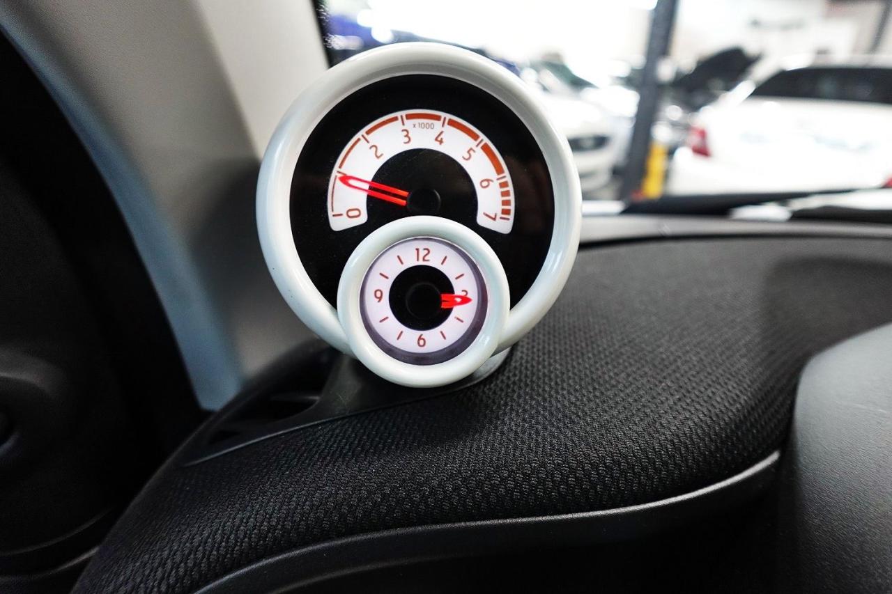 2017 Smart fortwo LOW KM,MINT,NO ACCIDENT,FOR TWO - Photo #23