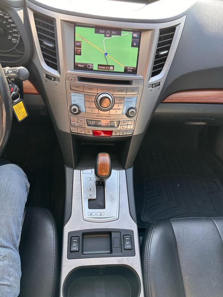 2013 Subaru Outback 3.6R w/Limited & EyeSight Pkg - Photo #11