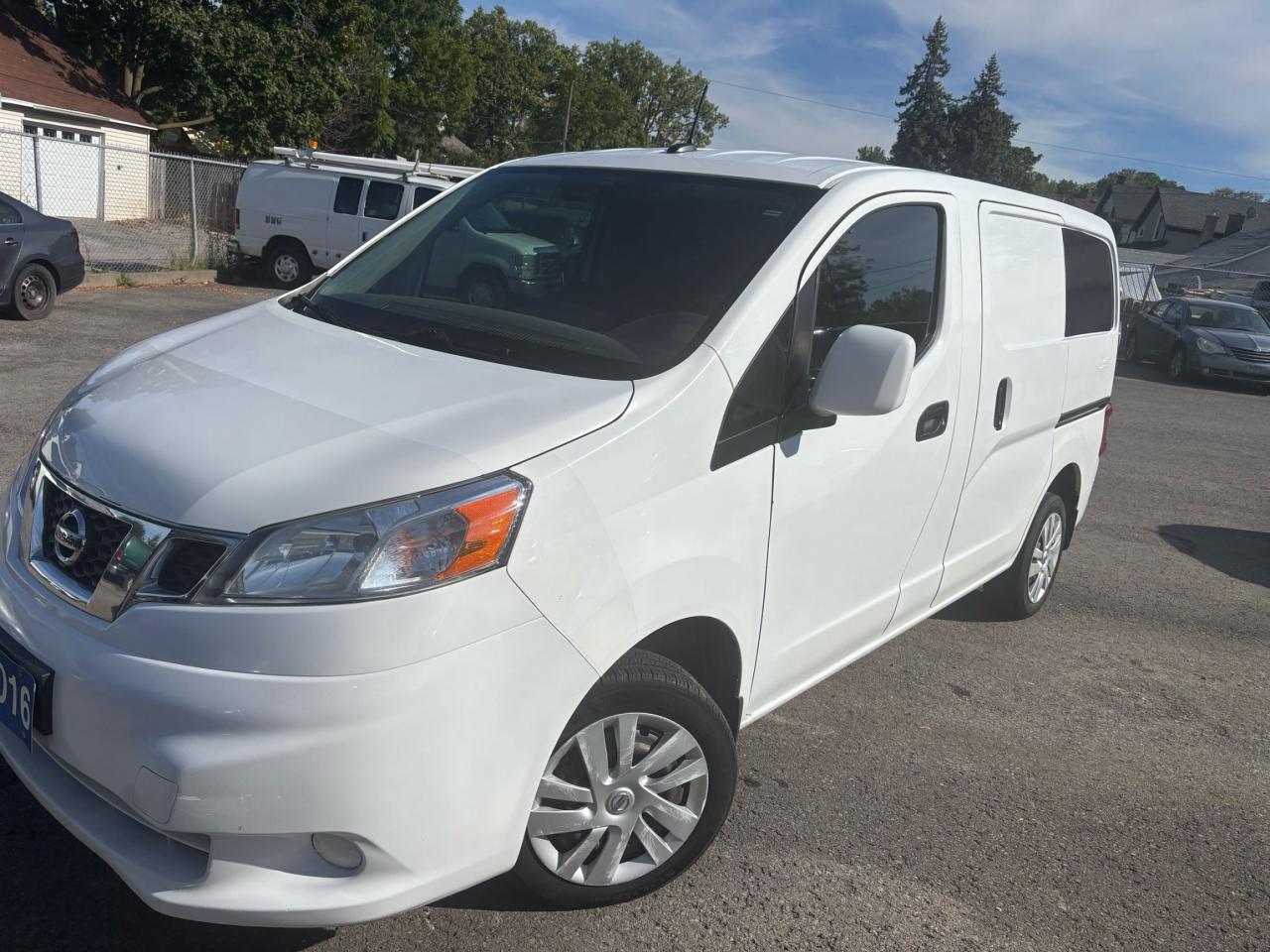 2016 Nissan NV200 SV, Back-Up-Camera, Rear Park Assist,Keyless entry