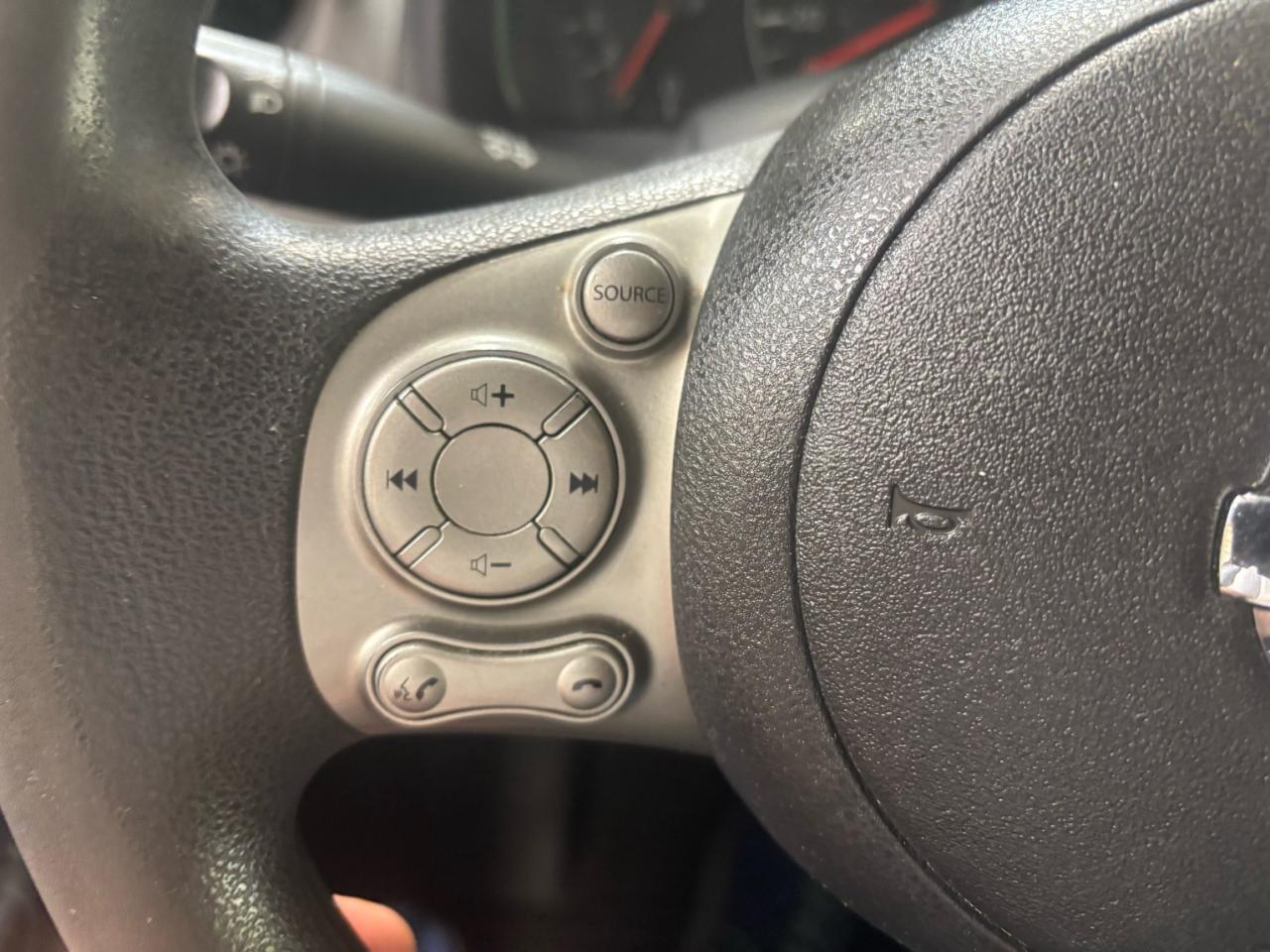 2016 Nissan NV200 SV, Back-Up-Camera, Rear Park Assist,Keyless entry