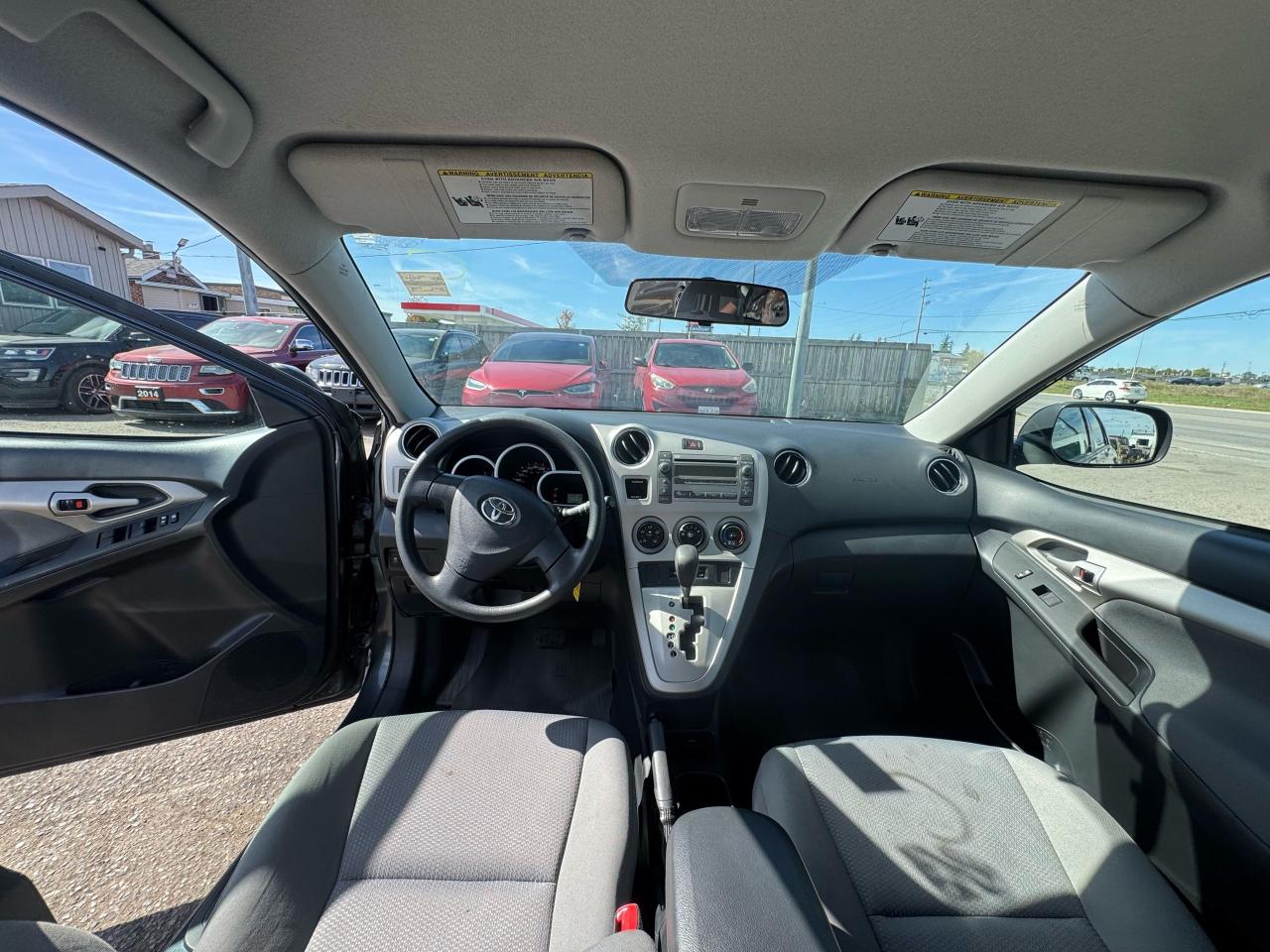2010 Toyota Matrix HATCH, AWD, LOW KMS, ONLY 49,000KMS, AUTO, CERT - Photo #13
