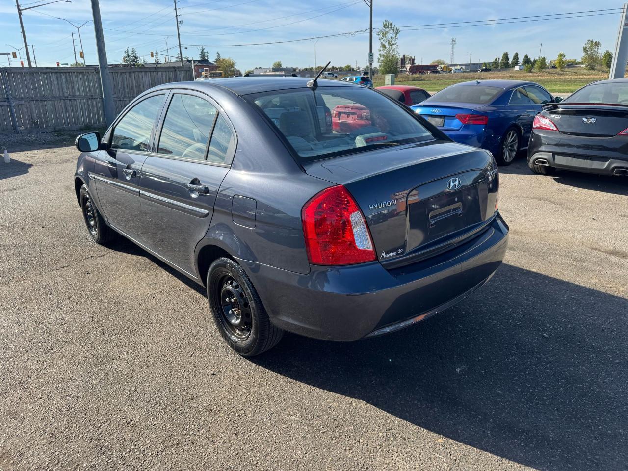 2010 Hyundai Accent GL, SEDAN, AUTO, 4 CYL, ONLY 66KMS, CERTIFIED - Photo #3