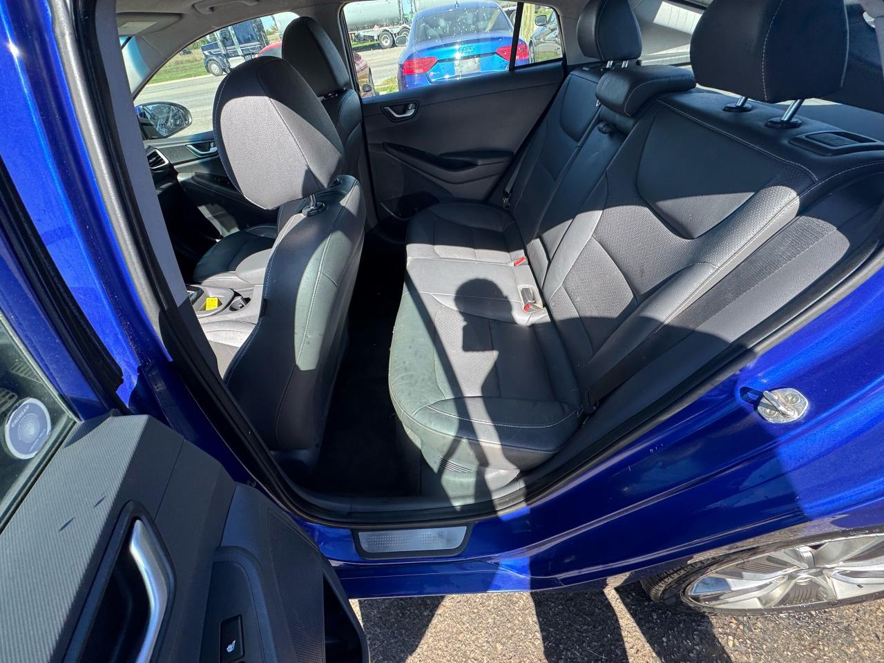 2019 Hyundai IONIQ HYBRID ULTIMATE, HATCHBACK, LEATHER, LOADED, CERT - Photo #12