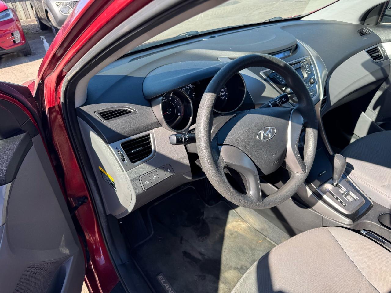2013 Hyundai Elantra L, AUTO, ONLY 47 KMS, NO ACCIDENT, 1 OWNER, CERT - Photo #10