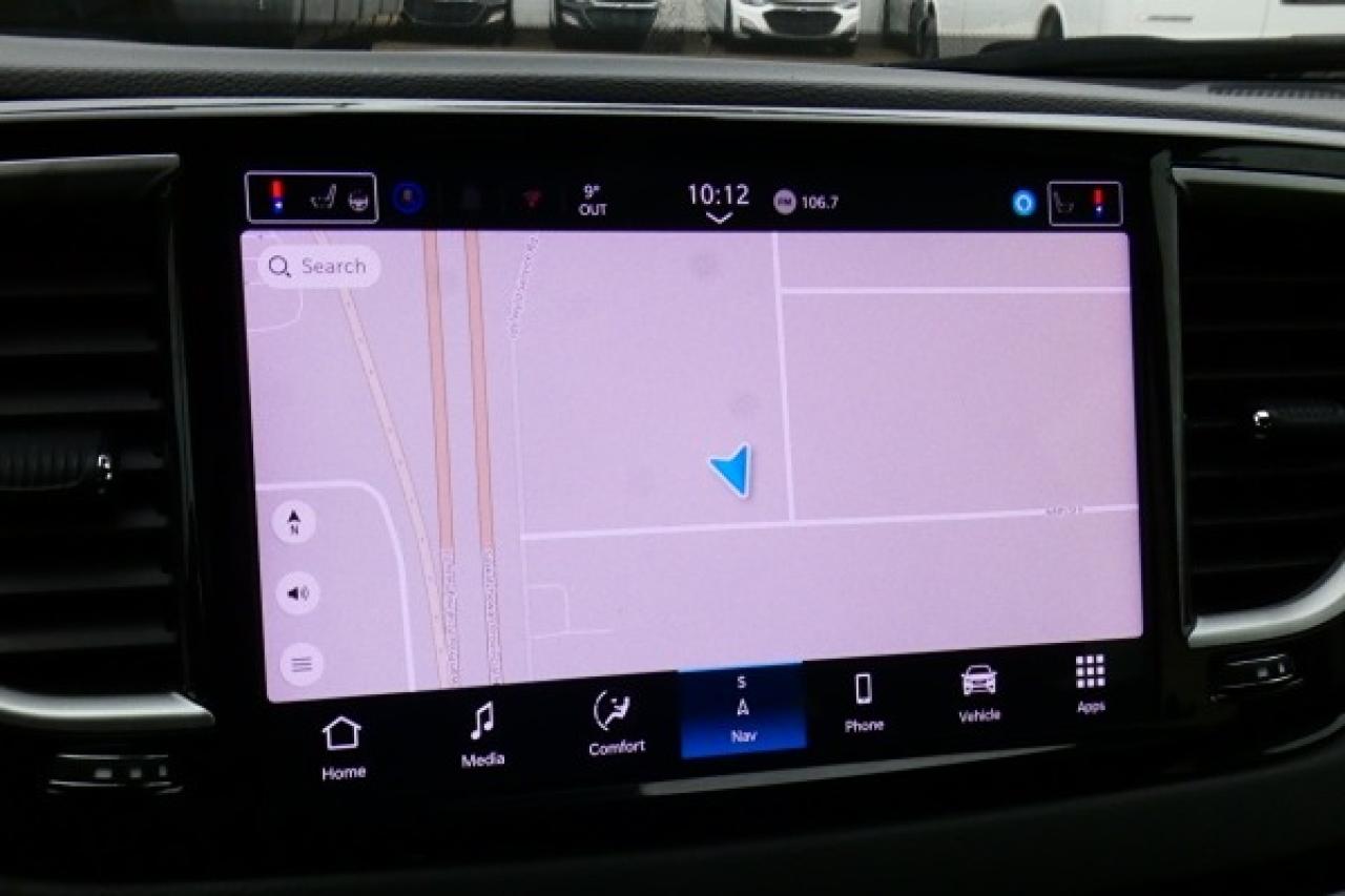 2024 Chrysler Grand Caravan SXT w/Htd cloth, NAV, BUC - Photo #15
