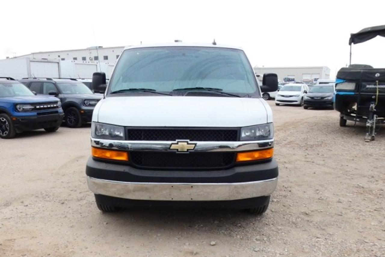 2023 Chevrolet Express Cargo Van 3500 Cargo w/cloth, RVM BUC, rear heat, bulkhead - Photo #3