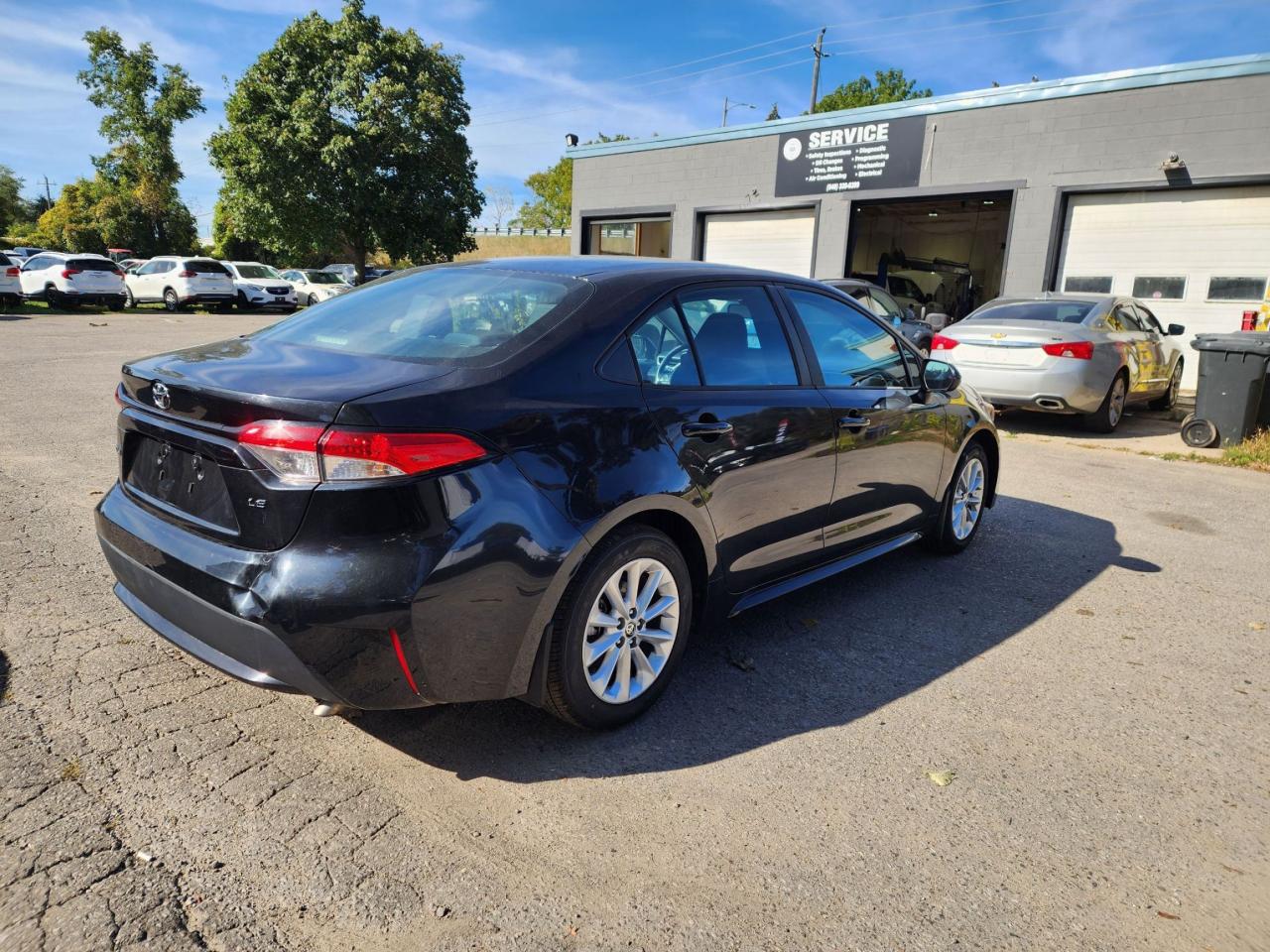 2021 Toyota Corolla LE l Fuel Efficent l Low Km's l Well Serviced.