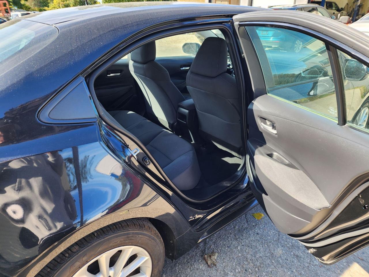 2021 Toyota Corolla LE l Fuel Efficent l Low Km's l Well Serviced.