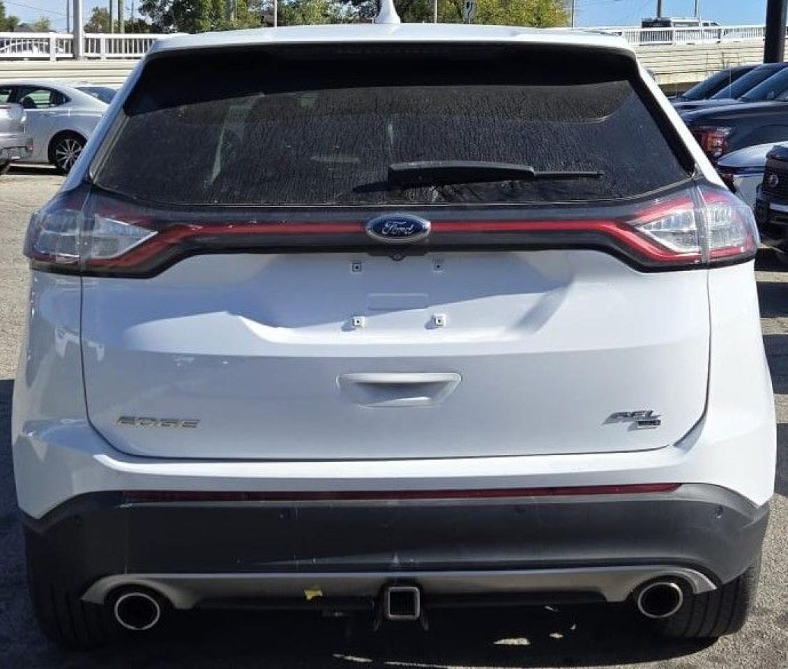2018 Ford Edge SEL / AWD / NAV / LEATHER / HTD SEATS / PWR SEAT - Photo #3