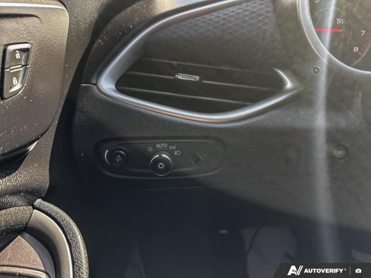 2022 Chevrolet Malibu LT / NO ACCIDENTS / HTD SEATS / BLUETOOTH / CRUISE - Photo #14