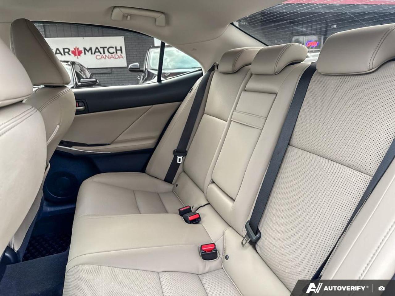 2020 Lexus IS IS300 / AWD / ROOF / LEATHER / COOLING SEATS Photo