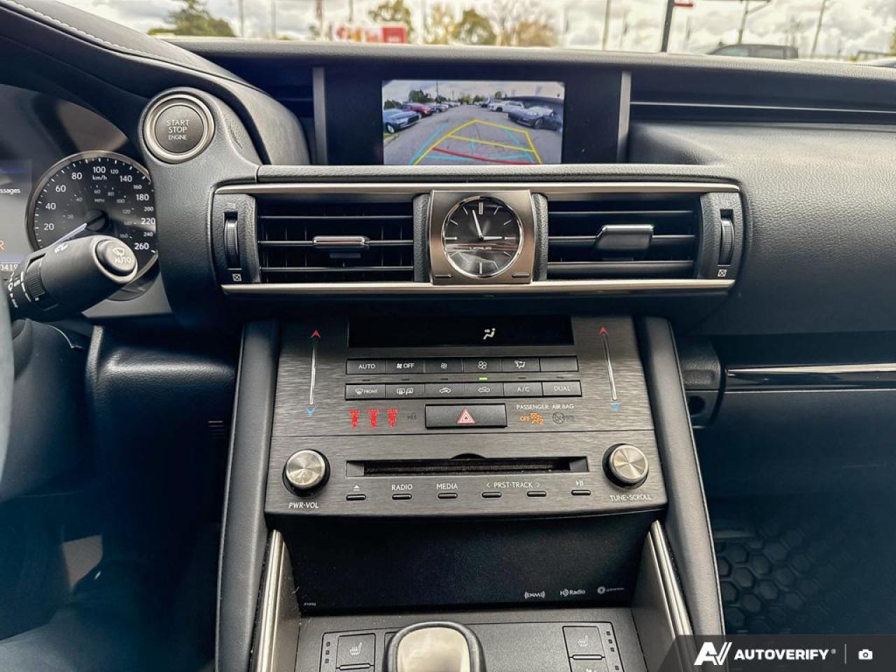 2020 Lexus IS IS300 / AWD / ROOF / LEATHER / COOLING SEATS Photo