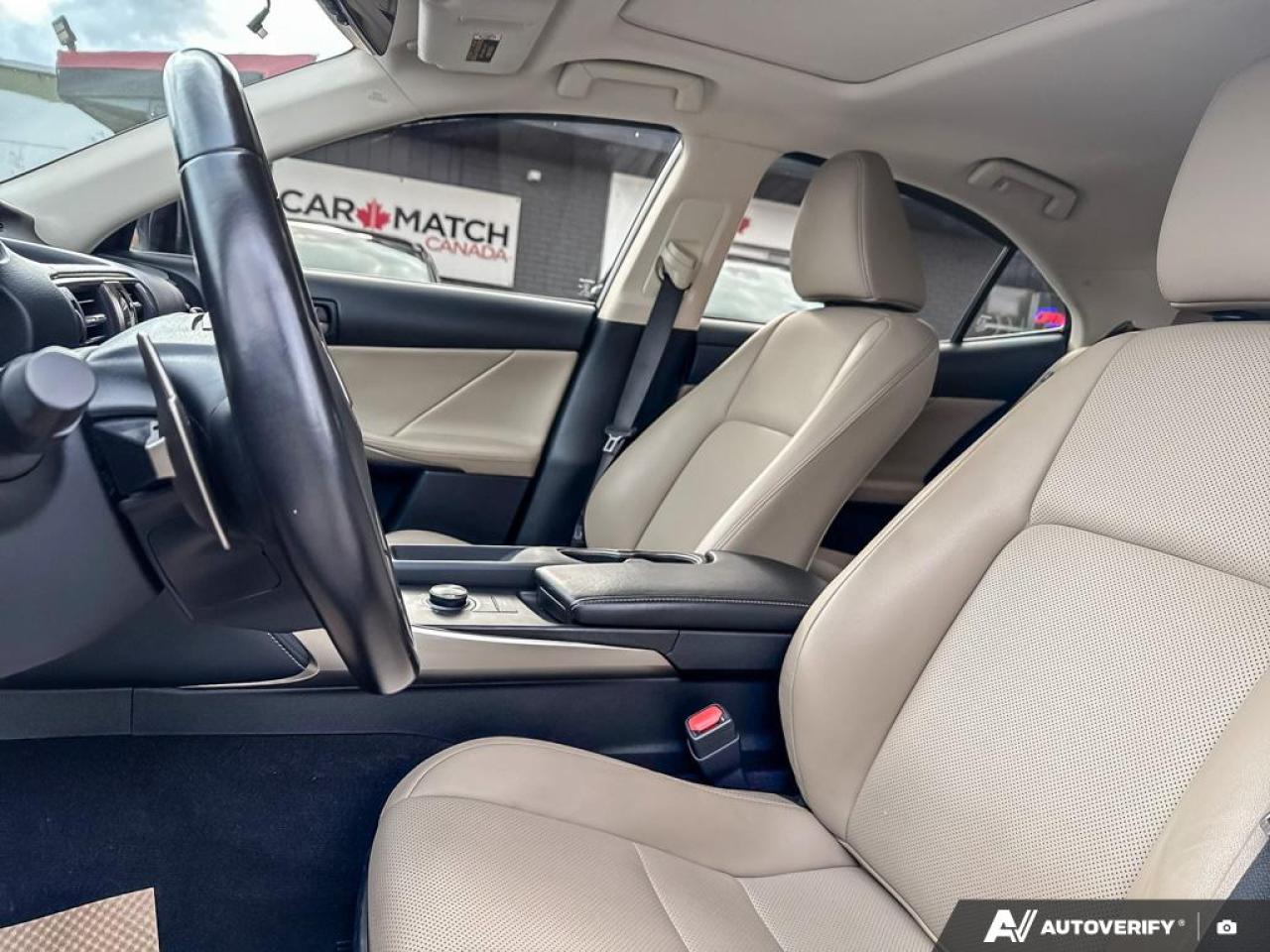 2020 Lexus IS IS300 / AWD / ROOF / LEATHER / COOLING SEATS Photo