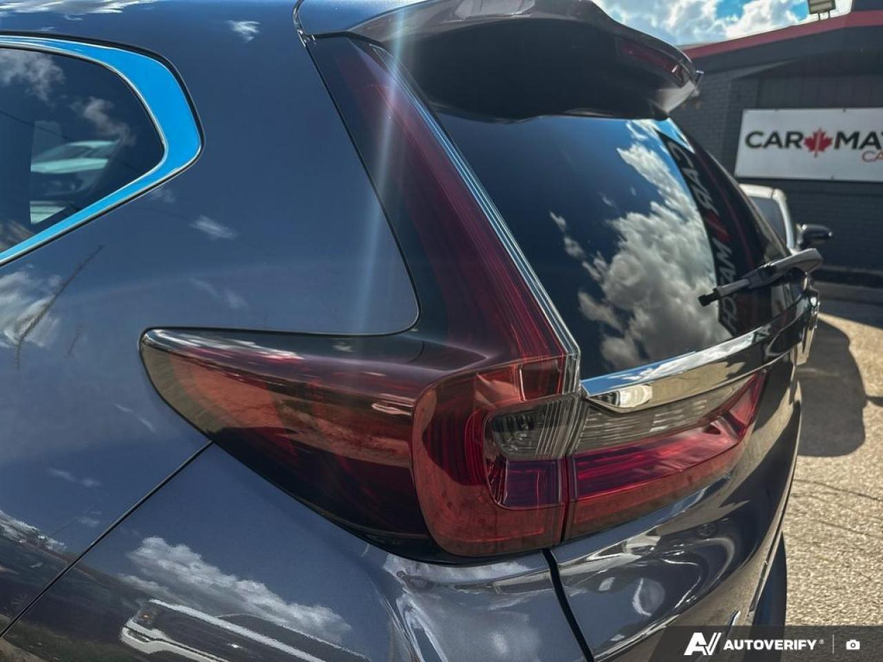 2022 Honda CR-V TOURING / NO ACCIDENTS / PANO ROOF / NAV / AWD - Photo #8