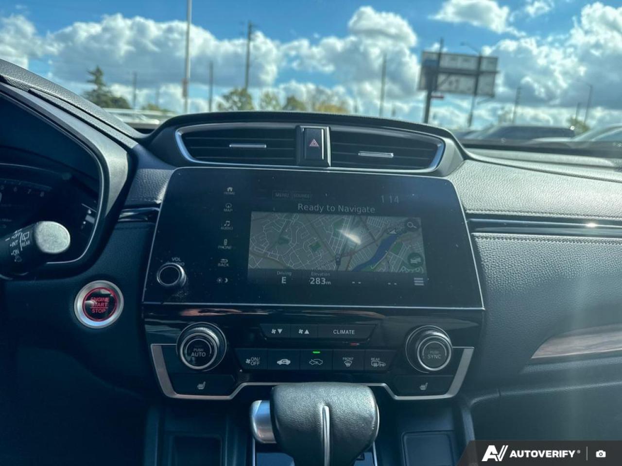 2022 Honda CR-V TOURING / NO ACCIDENTS / PANO ROOF / NAV / AWD - Photo #15