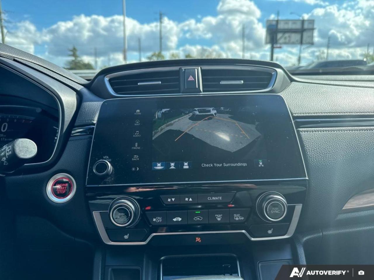 2022 Honda CR-V TOURING / NO ACCIDENTS / PANO ROOF / NAV / AWD - Photo #16