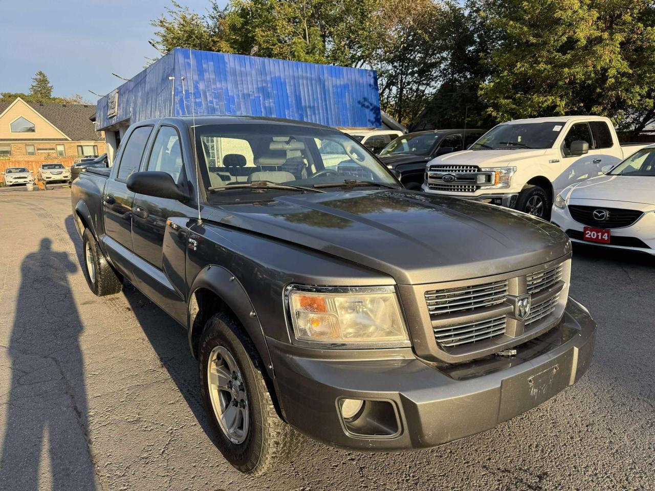 Used 2011 Dodge Dakota 4WD Crew Cab SXT for sale in Cobourg, ON