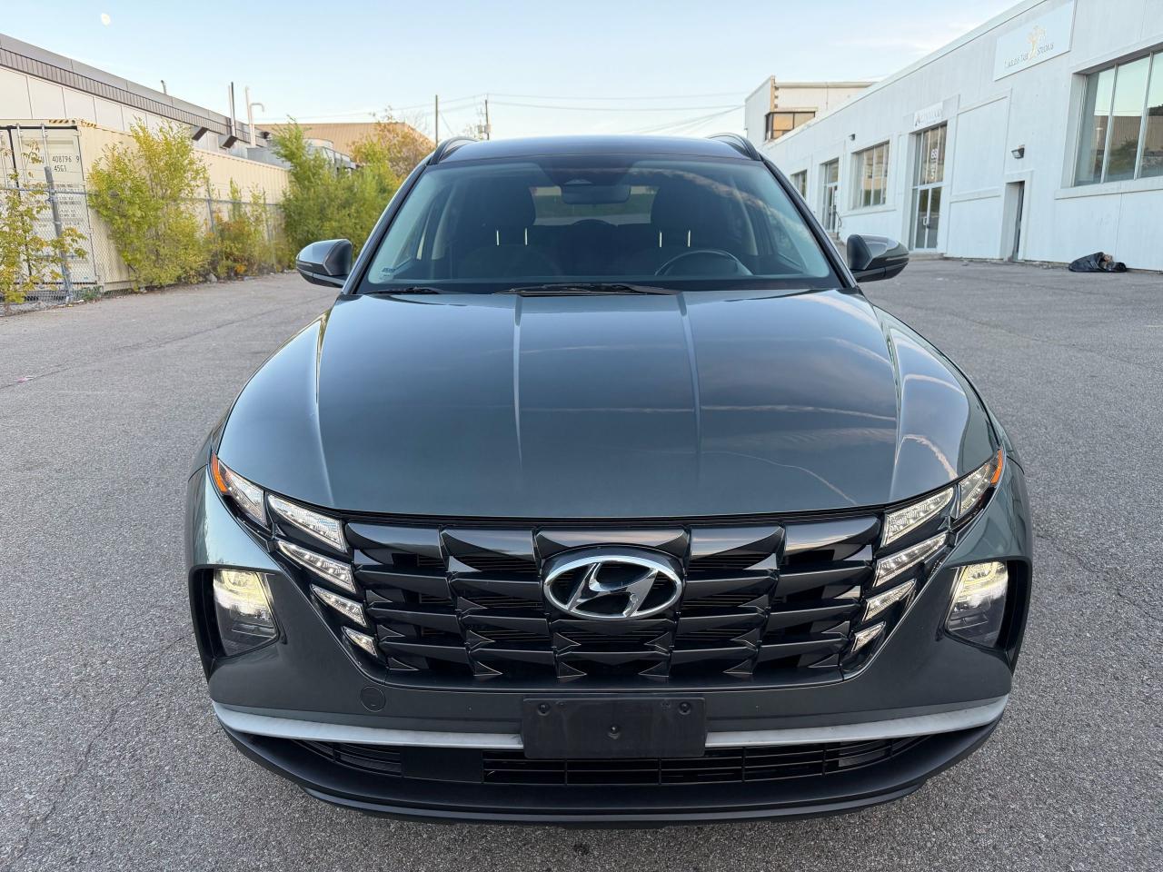 2023 Hyundai Tucson Essential FWD - Photo #2