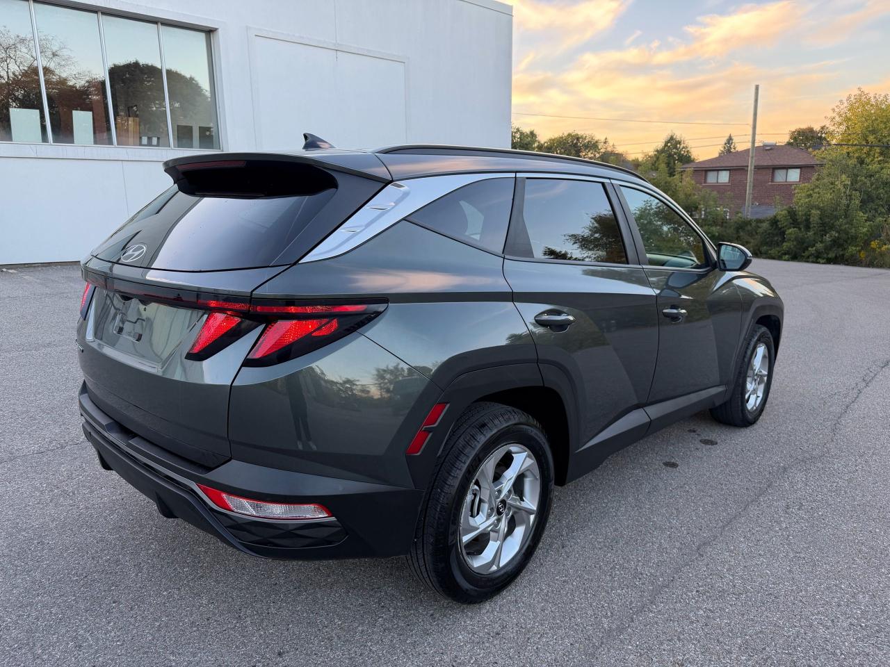 2023 Hyundai Tucson Essential FWD Photo4