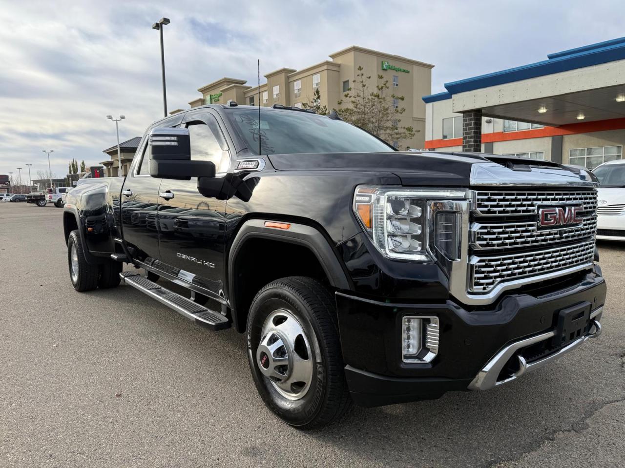 2022 GMC Sierra 3500 Denali Dually | DIESEL | ALL CREDIT ACCEPTED!!