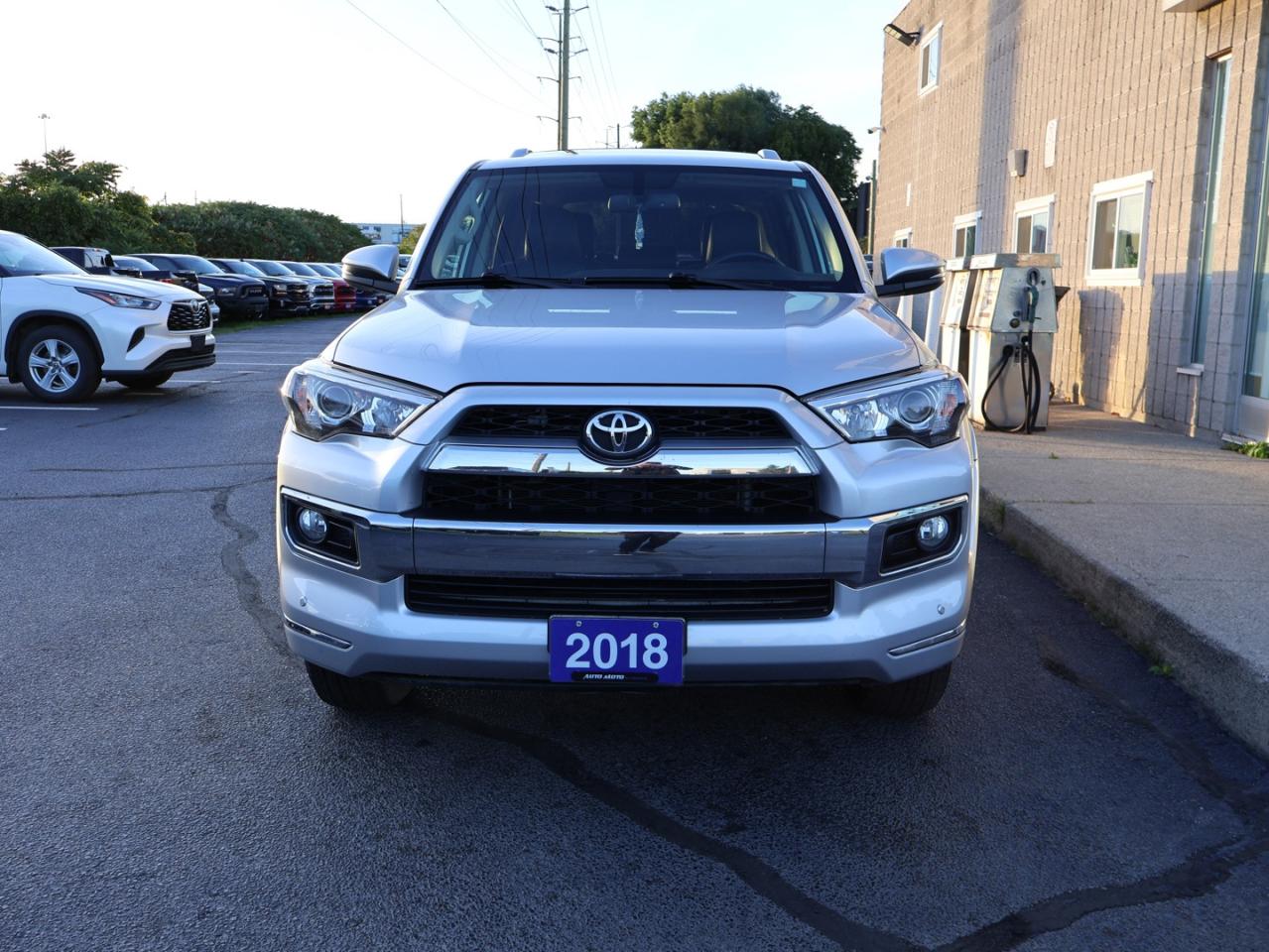 2018 Toyota 4Runner LIMITED-TRAIL 4WD SAFETY CERTIFIED CAMERA NAV BLUETOOTH LEATHER HEAT/COLD SUNROOF CRUISE ALLOYS - Photo #2