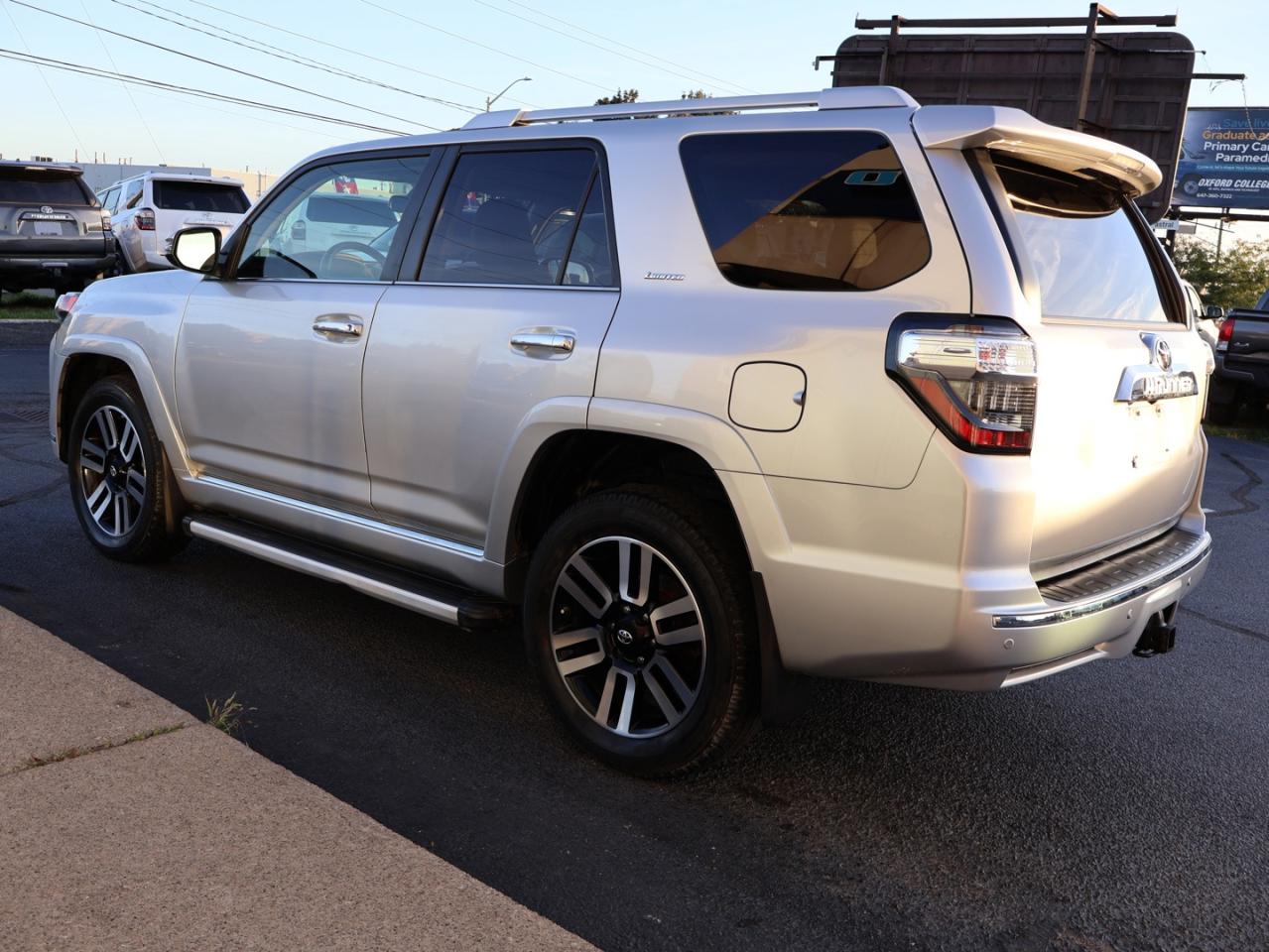 2018 Toyota 4Runner LIMITED-TRAIL 4WD SAFETY CERTIFIED CAMERA NAV BLUETOOTH LEATHER HEAT/COLD SUNROOF CRUISE ALLOYS - Photo #4
