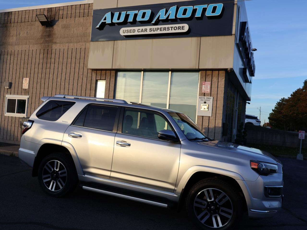 2018 Toyota 4Runner LIMITED-TRAIL 4WD SAFETY CERTIFIED CAMERA NAV BLUETOOTH LEATHER HEAT/COLD SUNROOF CRUISE ALLOYS