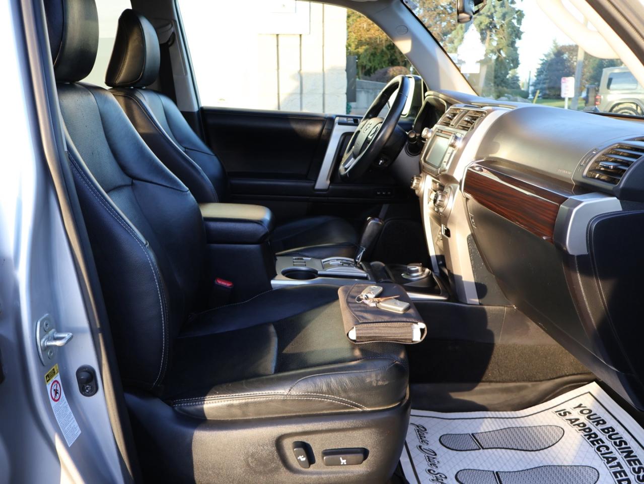 2018 Toyota 4Runner LIMITED-TRAIL 4WD SAFETY CERTIFIED CAMERA NAV BLUETOOTH LEATHER HEAT/COLD SUNROOF CRUISE ALLOYS - Photo #19