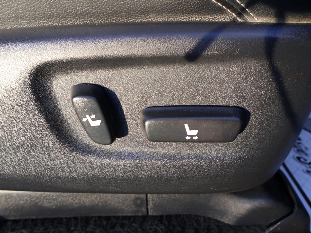 2018 Toyota 4Runner LIMITED-TRAIL 4WD SAFETY CERTIFIED CAMERA NAV BLUETOOTH LEATHER HEAT/COLD SUNROOF CRUISE ALLOYS - Photo #28