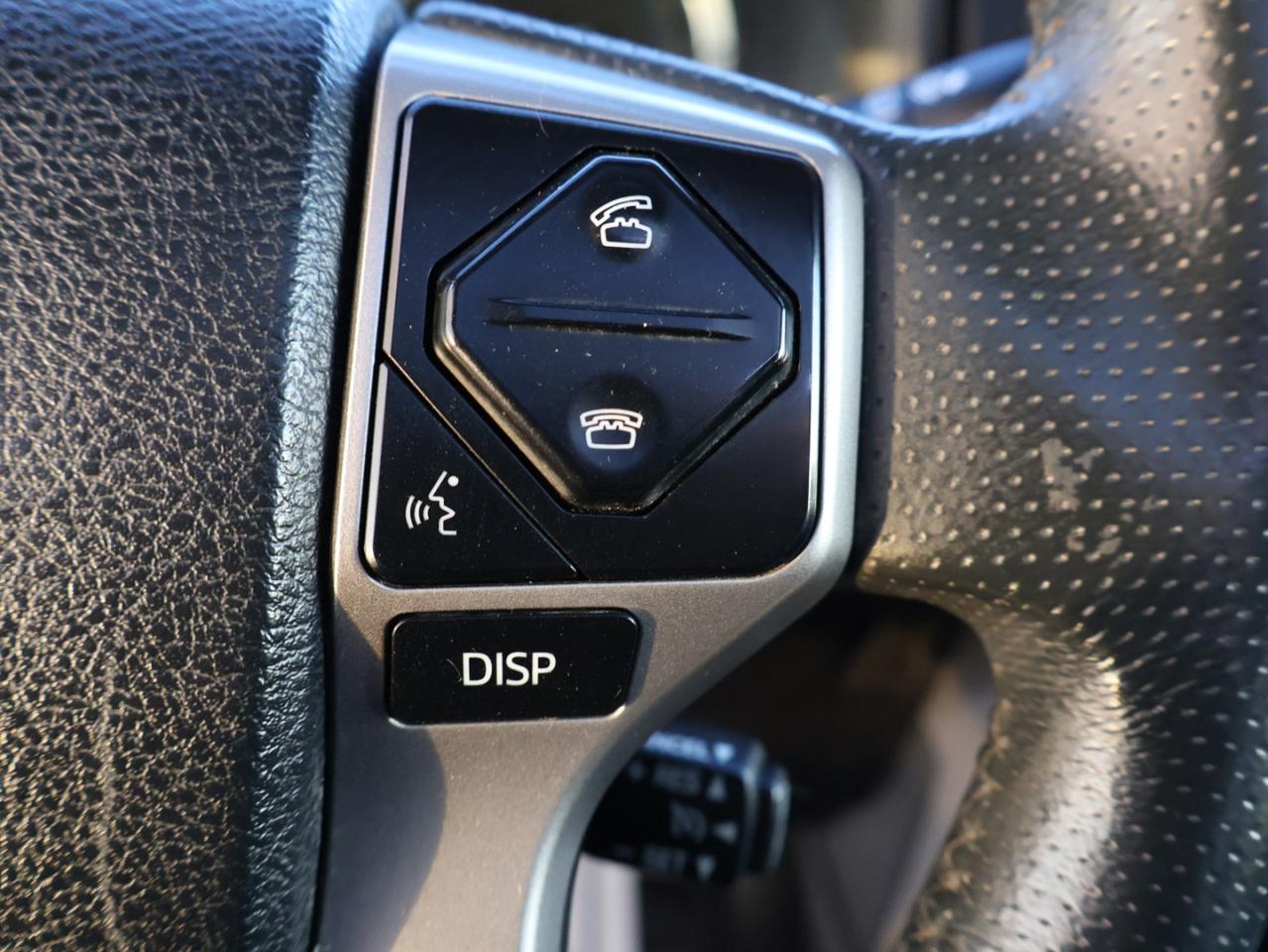 2018 Toyota 4Runner LIMITED-TRAIL 4WD SAFETY CERTIFIED CAMERA NAV BLUETOOTH LEATHER HEAT/COLD SUNROOF CRUISE ALLOYS - Photo #34