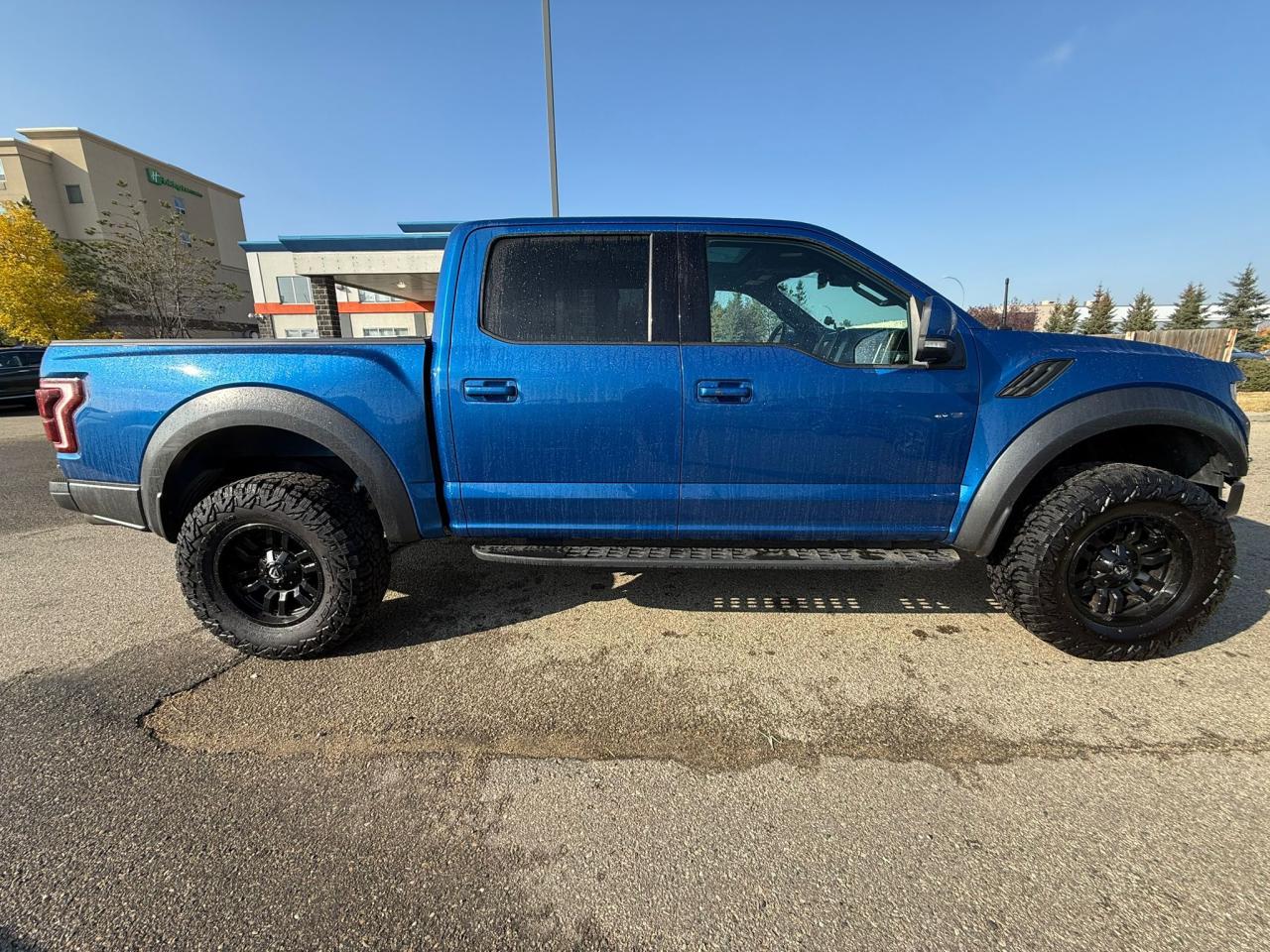 2018 Ford F-150 Raptor 4WD | ALL CREDIT ACCEPTED!! - Photo #8