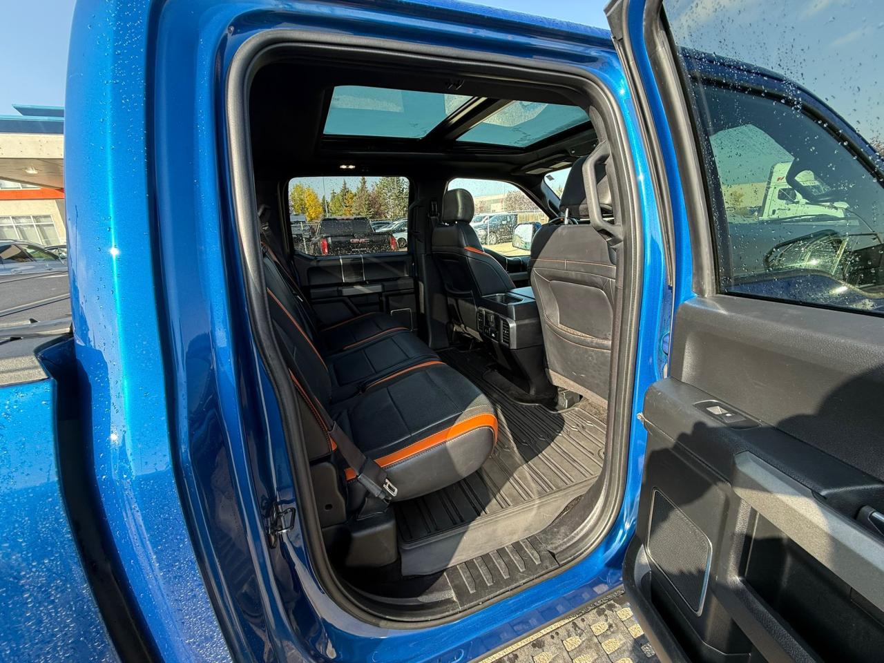 2018 Ford F-150 Raptor 4WD | ALL CREDIT ACCEPTED!! - Photo #18