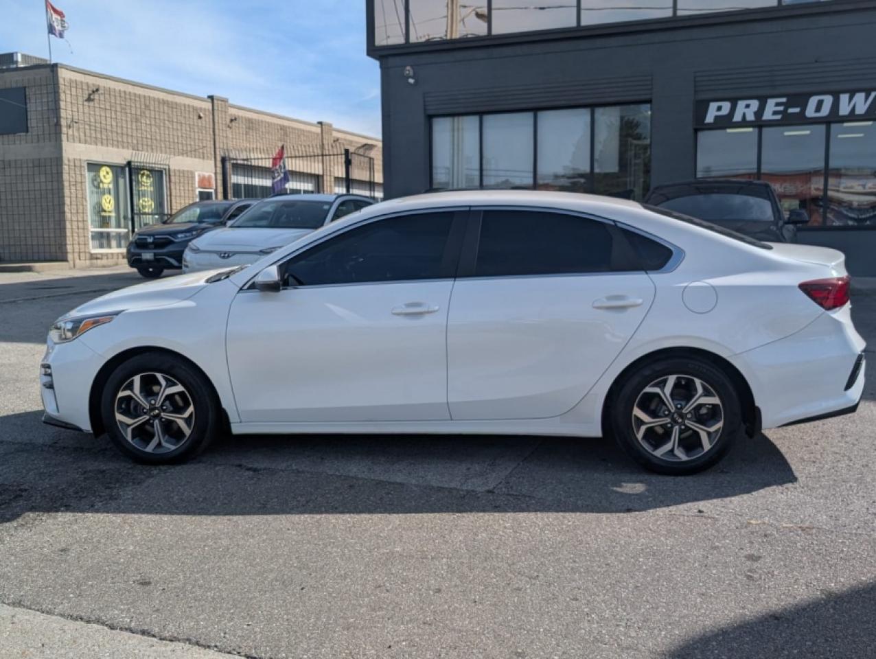 2021 Kia Forte EX / APPLE CARPLAY / ALLOY WHEELS / BLIND SPOT - Photo #5