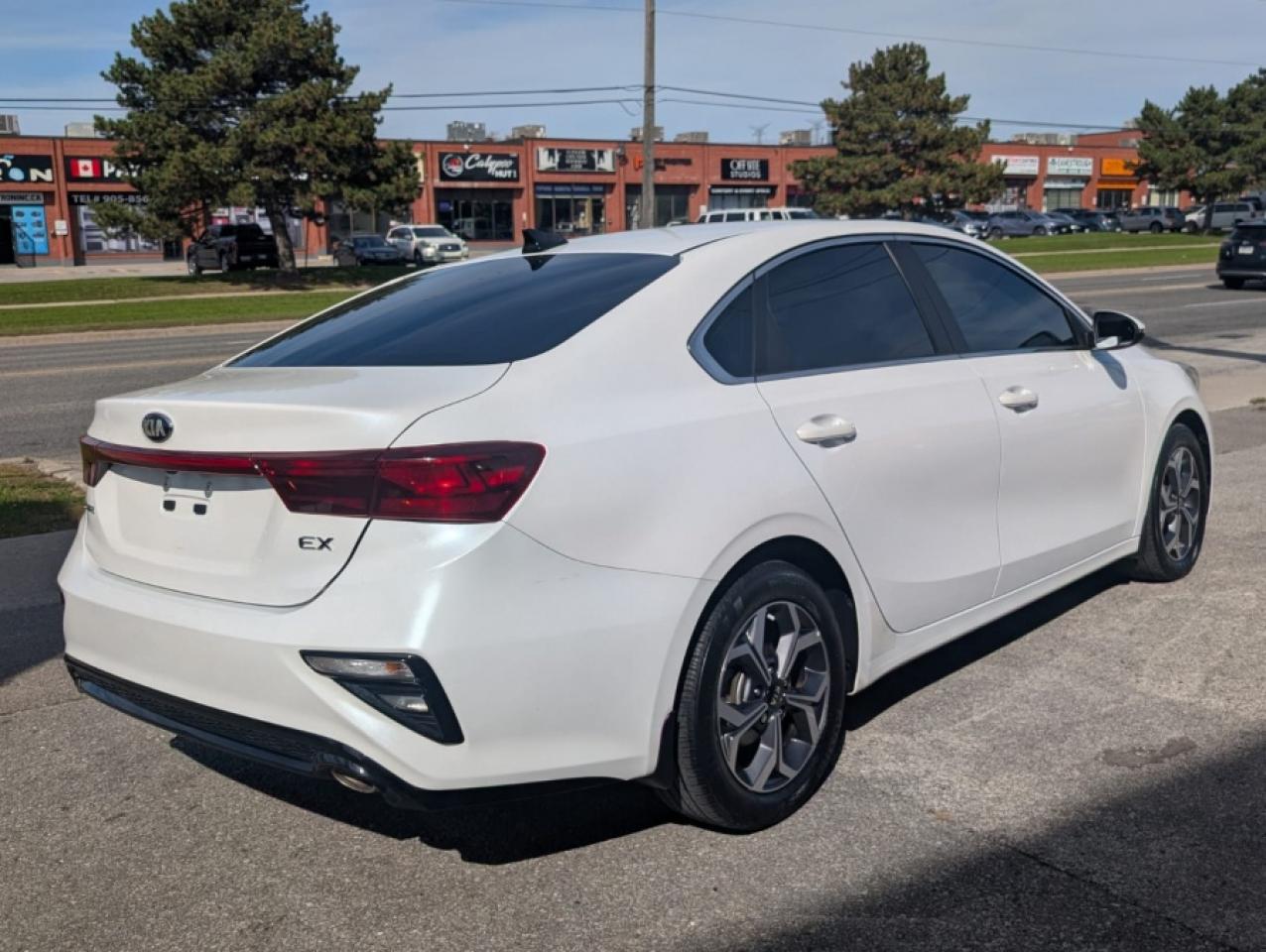 2021 Kia Forte EX / APPLE CARPLAY / ALLOY WHEELS / BLIND SPOT - Photo #7