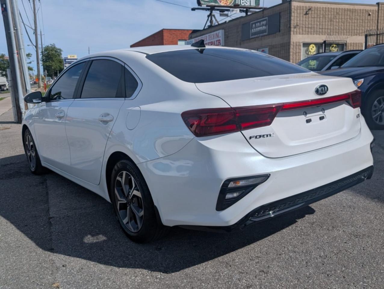 2021 Kia Forte EX / APPLE CARPLAY / ALLOY WHEELS / BLIND SPOT - Photo #8