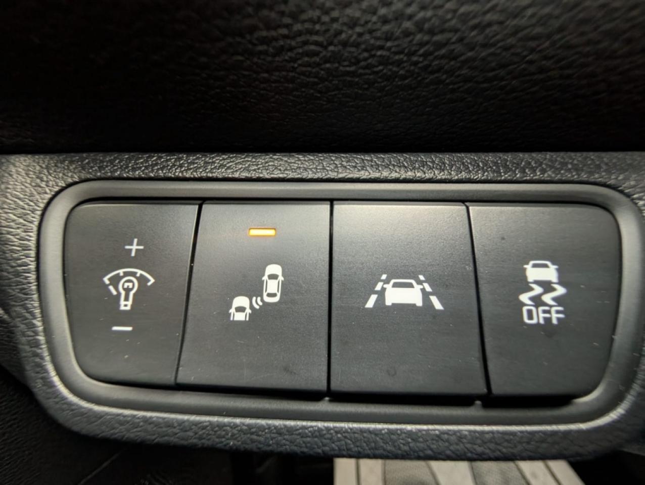 2021 Kia Forte EX / APPLE CARPLAY / ALLOY WHEELS / BLIND SPOT - Photo #26