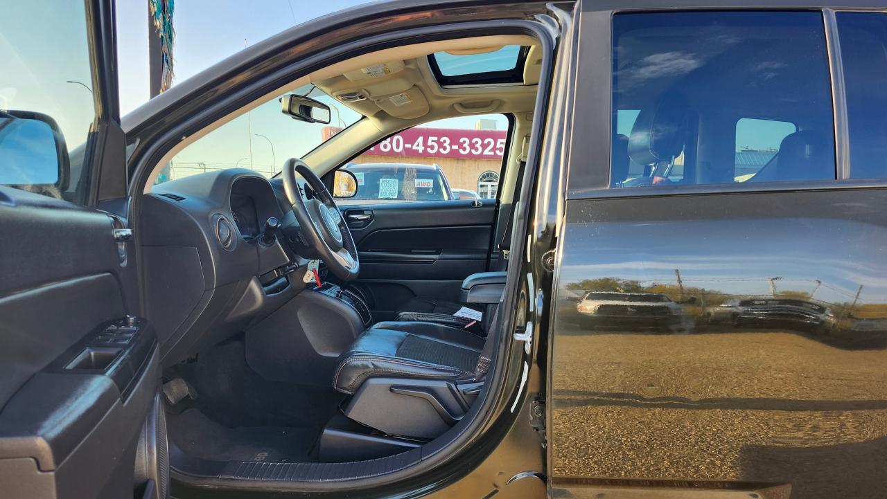 2016 Jeep Compass 75th Anniversary, 4X4, Leather, Sunroof, Htd seats - Photo #9