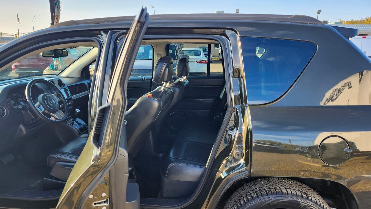 2016 Jeep Compass 75th Anniversary, 4X4, Leather, Sunroof, Htd seats - Photo #10