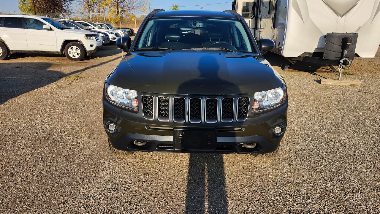 2016 Jeep Compass 75th Anniversary, 4X4, Leather, Sunroof, Htd seats - Photo #2