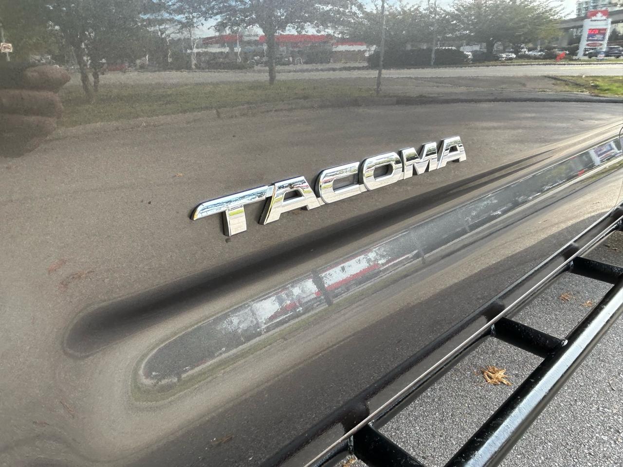2014 Toyota Tacoma  - Photo #13