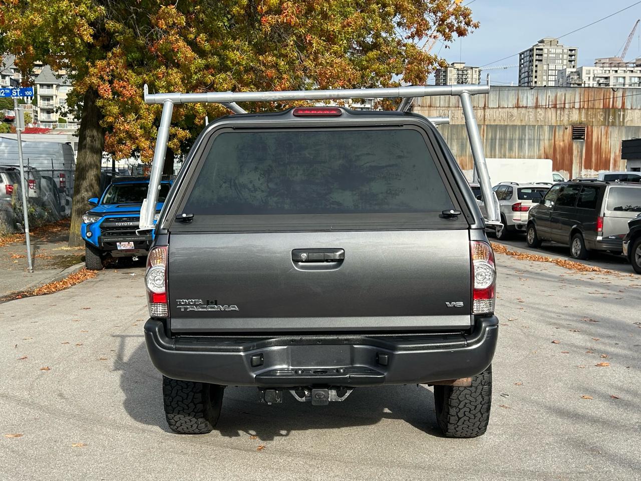 2014 Toyota Tacoma  - Photo #7