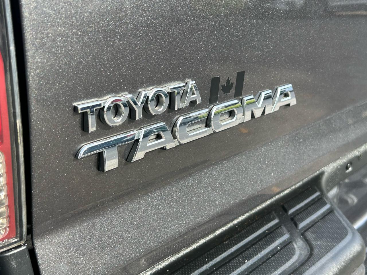 2014 Toyota Tacoma  - Photo #16