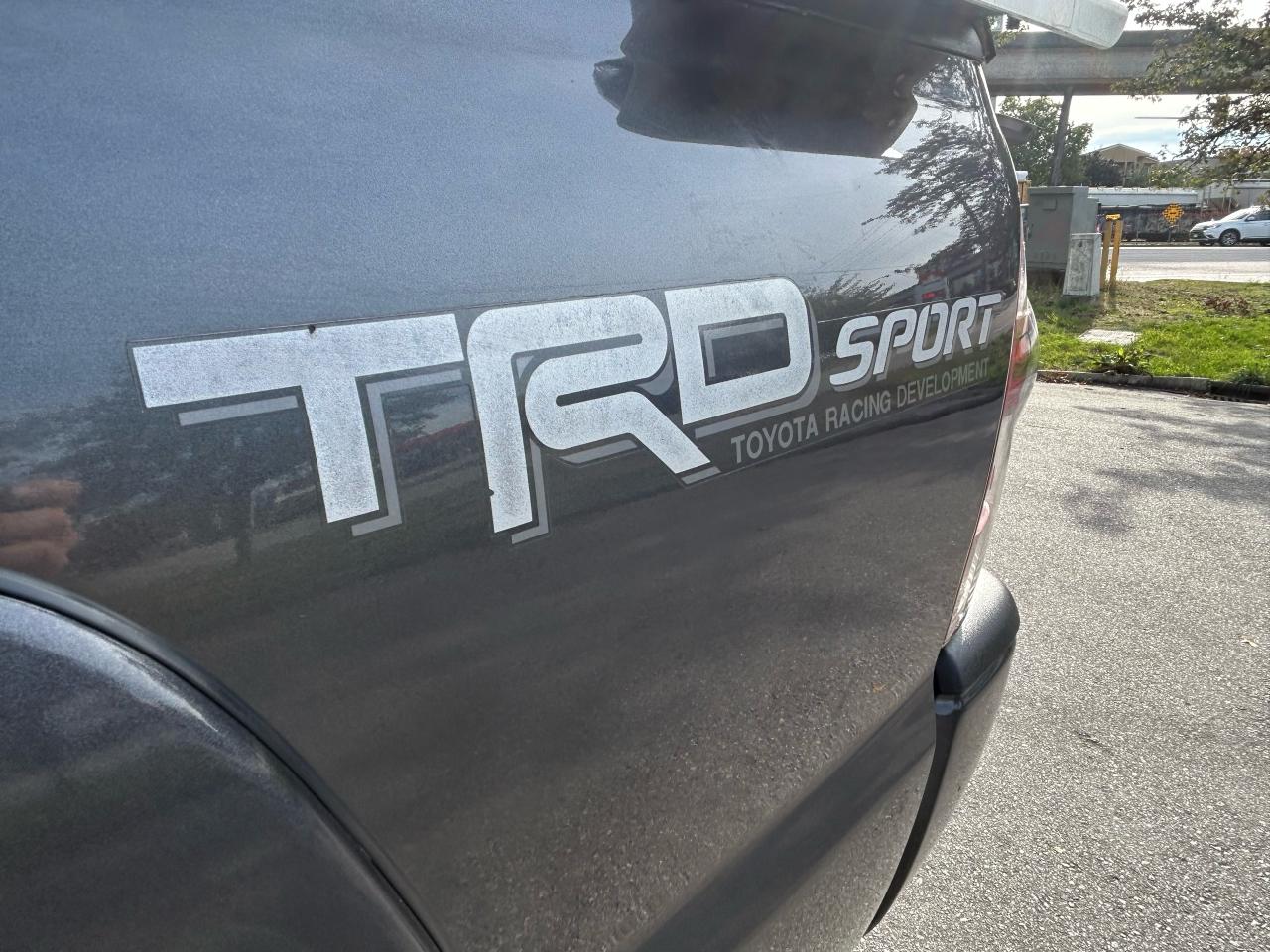 2014 Toyota Tacoma  - Photo #14