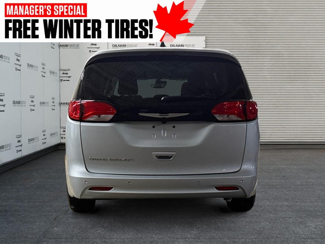 2024 Dodge Grand Caravan SXT Photo3