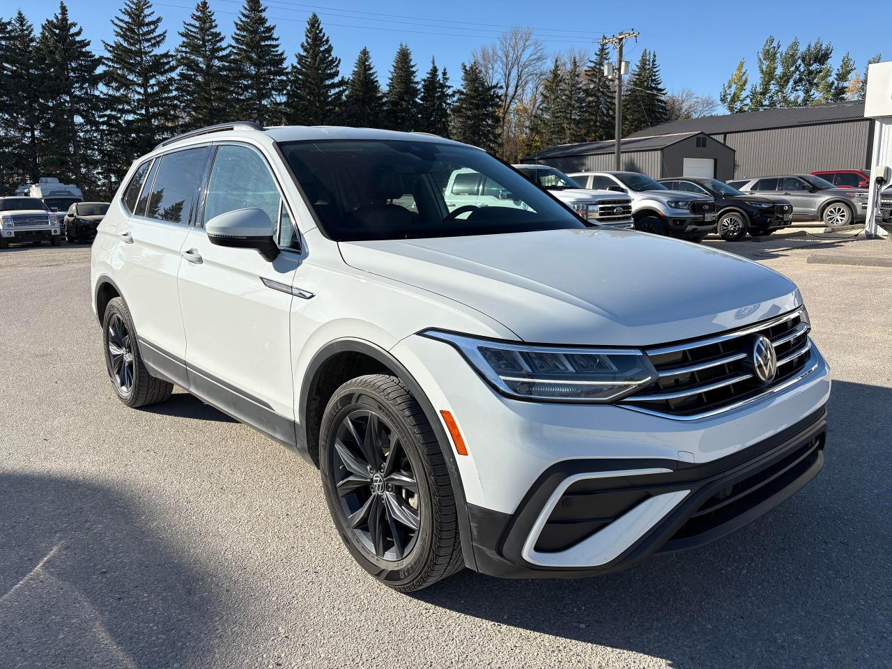 2022 Volkswagen Tiguan COMFORTLINE 4Motion Photo3