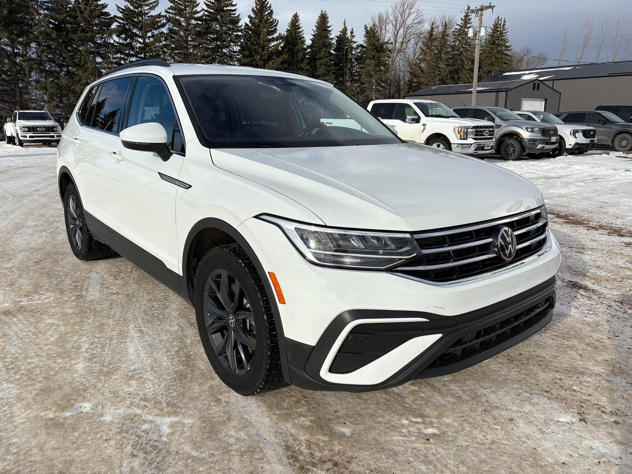 2022 Volkswagen Tiguan COMFORTLINE 4Motion Photo3