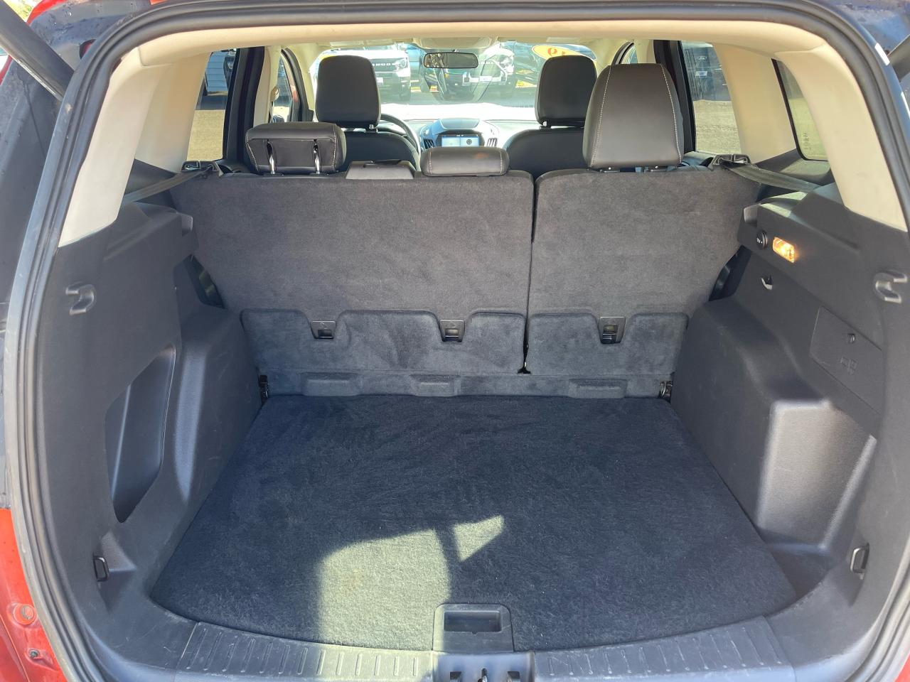 2019 Ford Escape SEL Photo5
