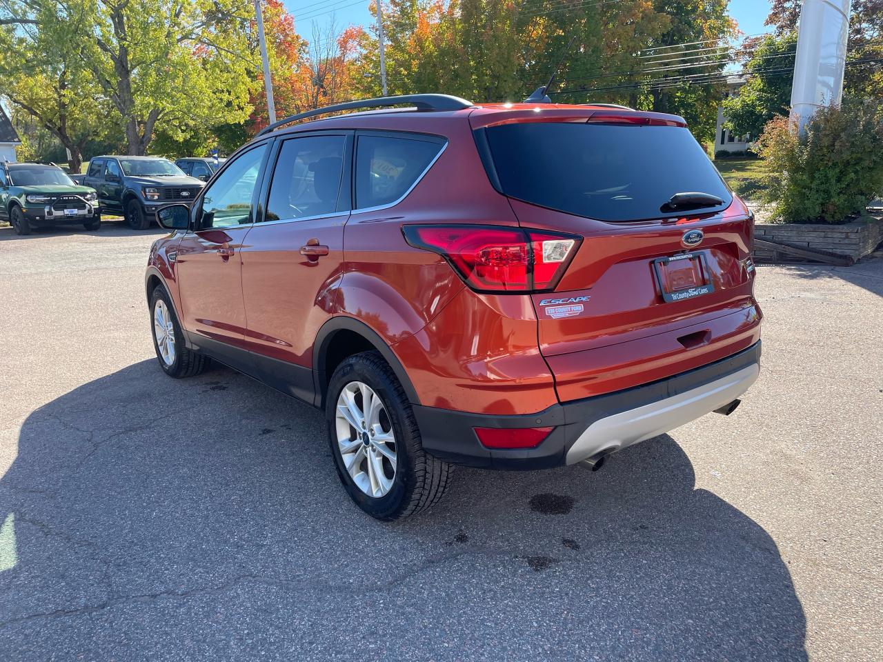 2019 Ford Escape SEL Photo4